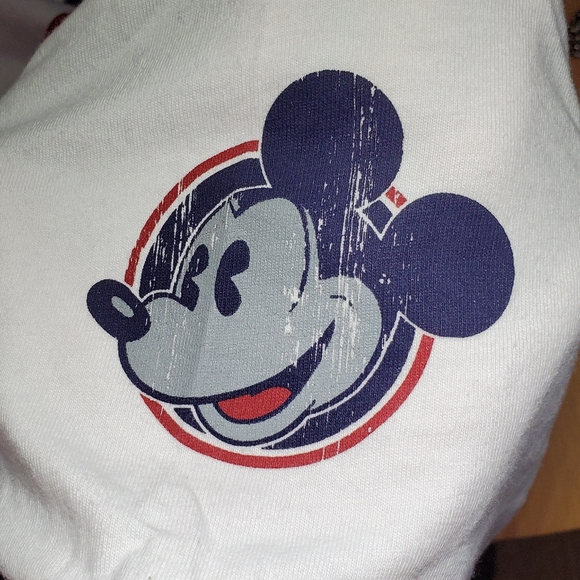 Baseball Style Mickey Mouse T-shirt - Picture 4 of 6